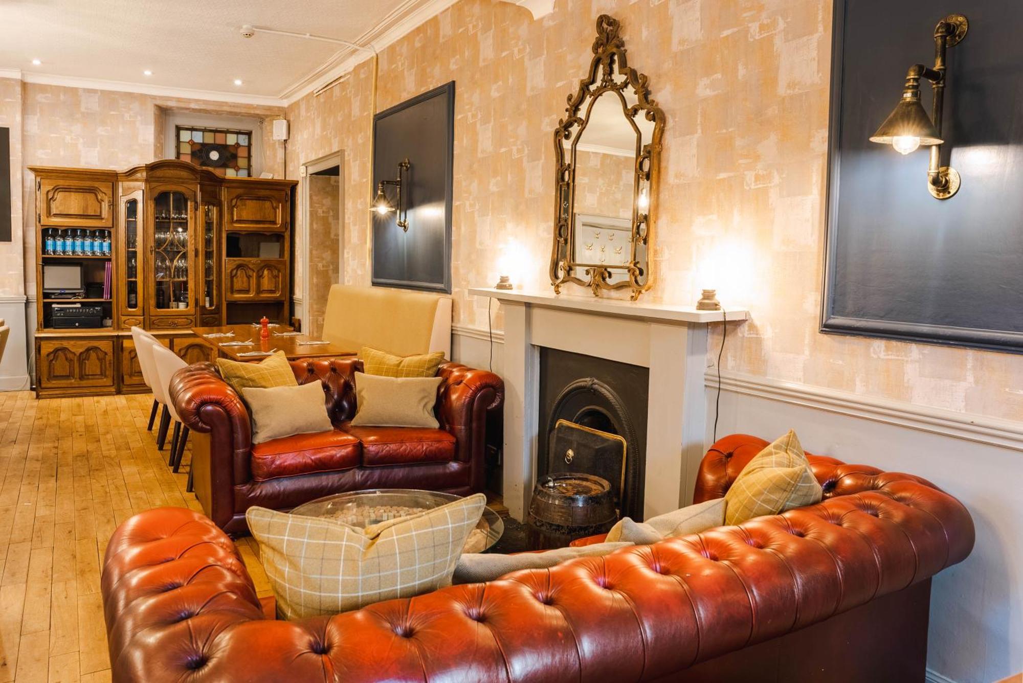 Traquair Arms Hotel 이너리슨 외부 사진