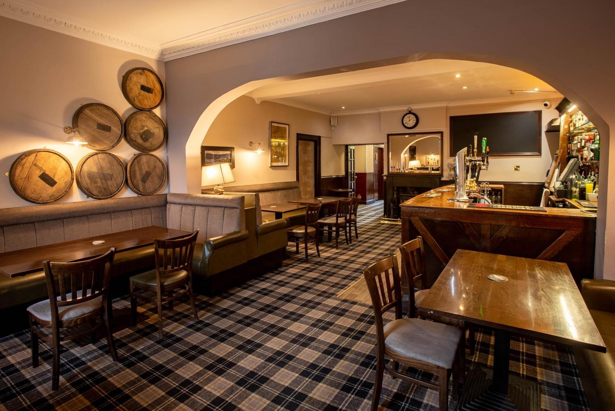 Traquair Arms Hotel 이너리슨 외부 사진