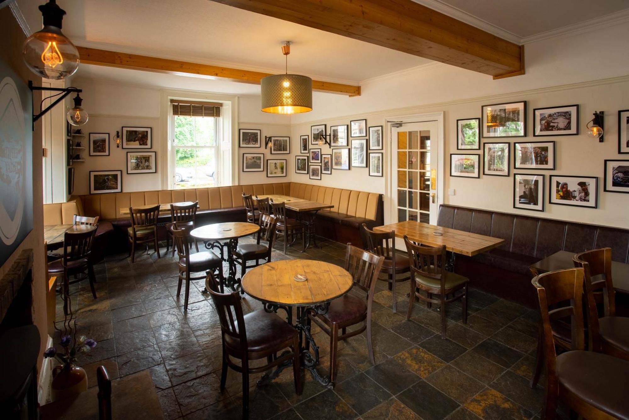 Traquair Arms Hotel 이너리슨 외부 사진