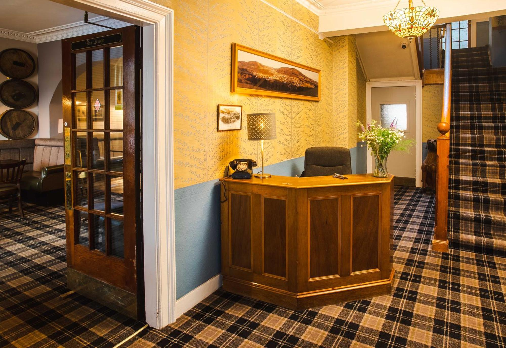 Traquair Arms Hotel 이너리슨 외부 사진