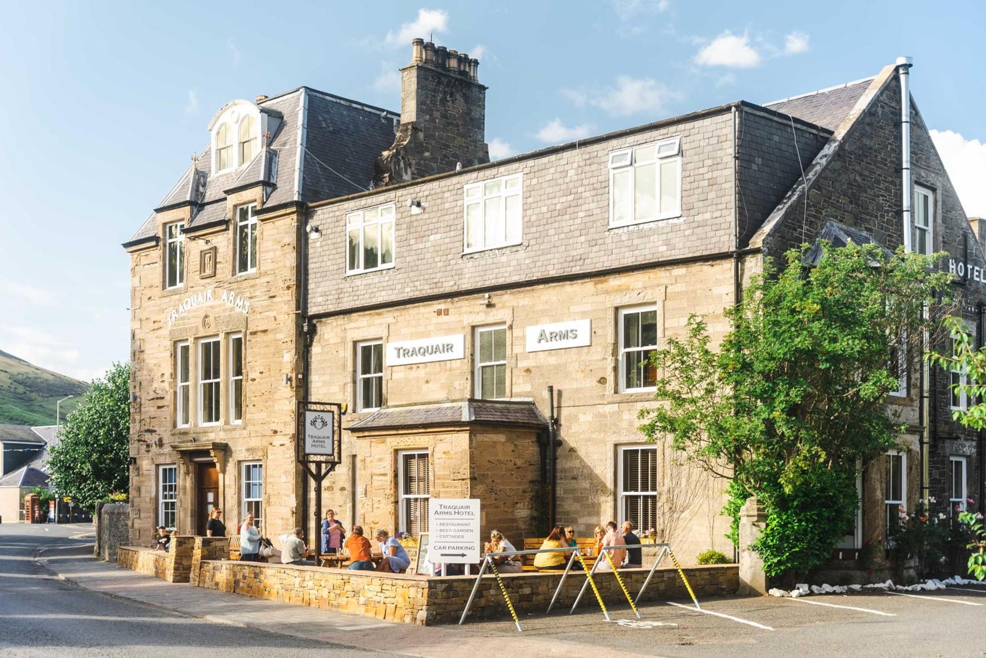 Traquair Arms Hotel 이너리슨 외부 사진
