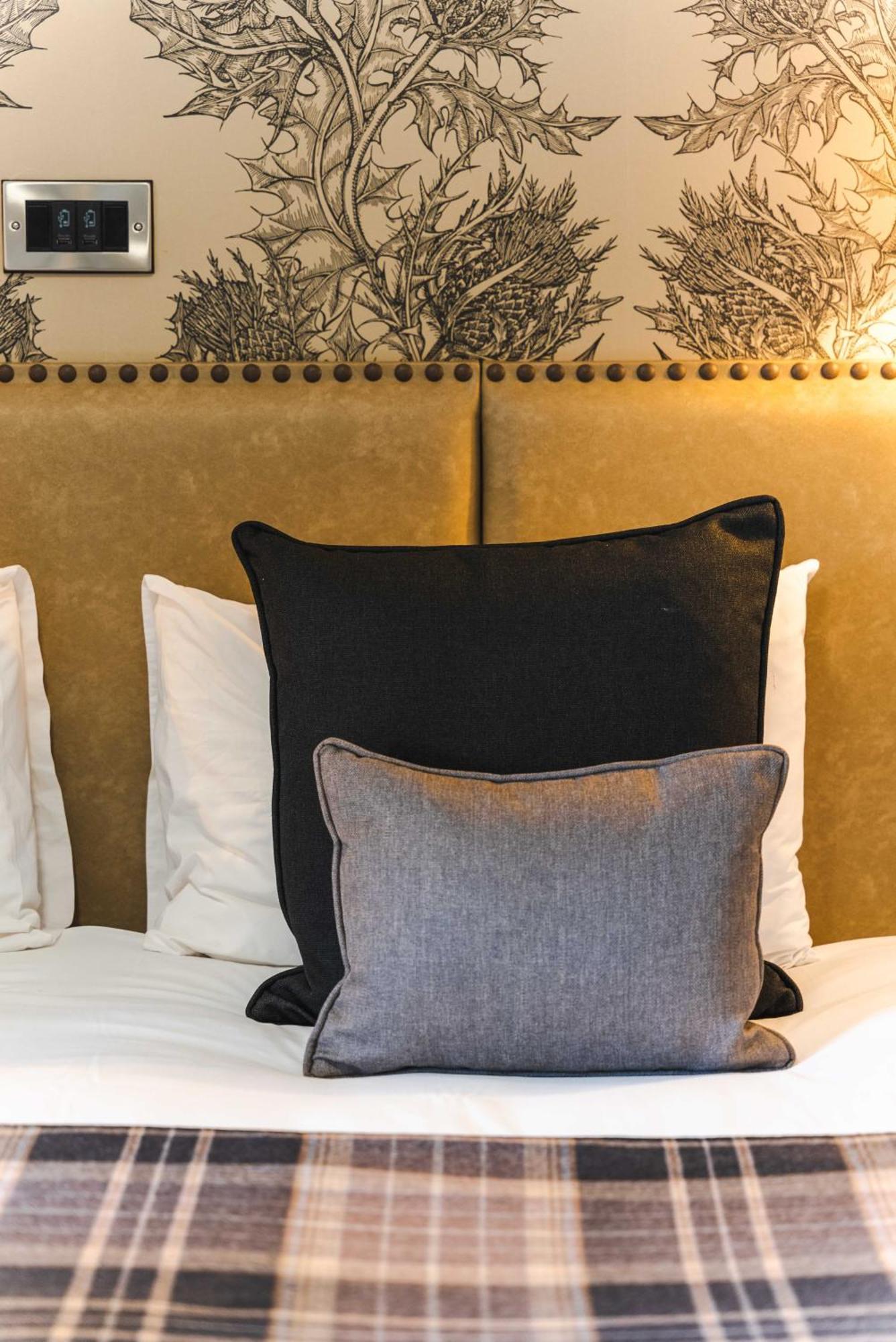 Traquair Arms Hotel 이너리슨 외부 사진