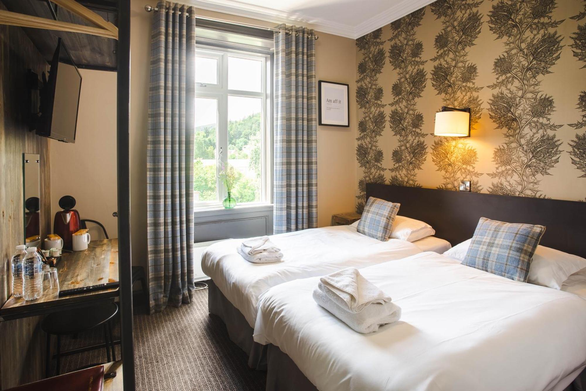 Traquair Arms Hotel 이너리슨 외부 사진