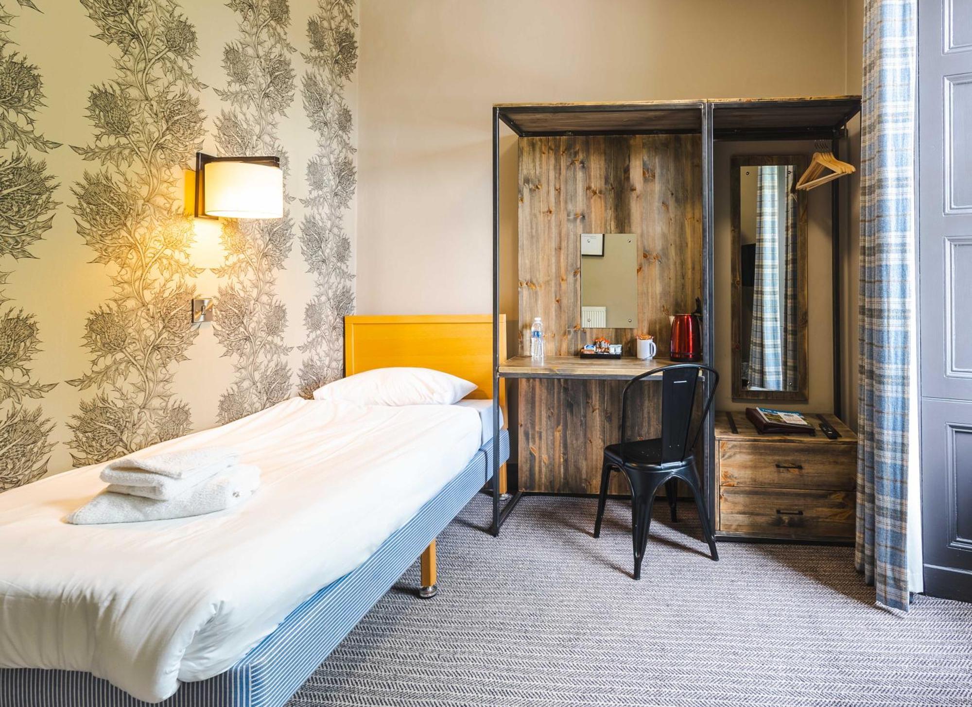 Traquair Arms Hotel 이너리슨 외부 사진