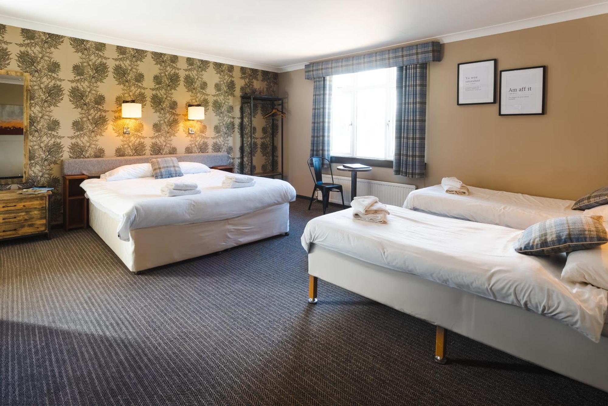 Traquair Arms Hotel 이너리슨 외부 사진