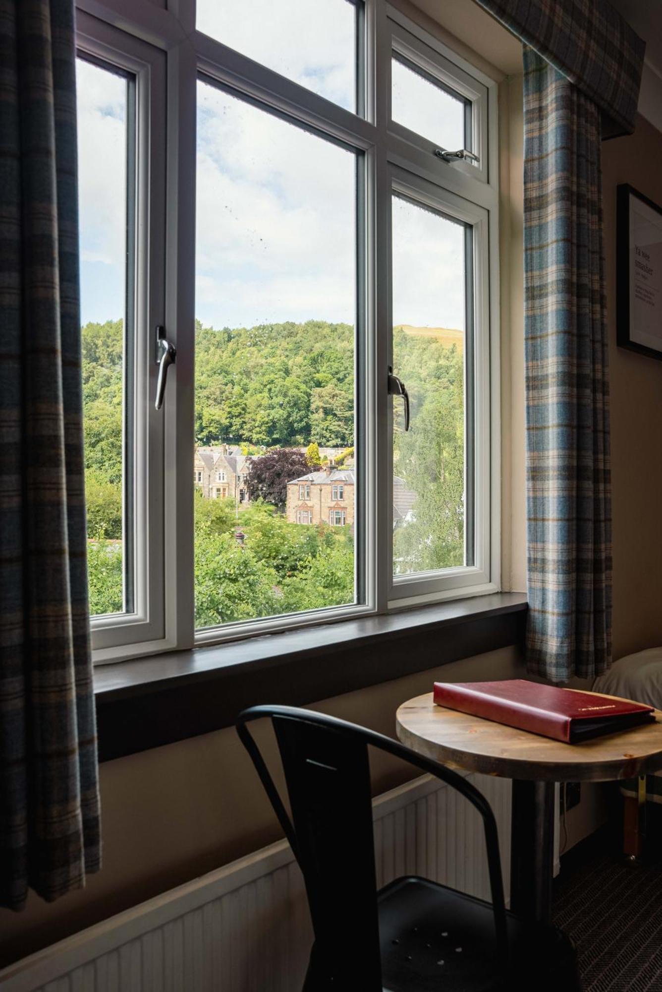 Traquair Arms Hotel 이너리슨 외부 사진